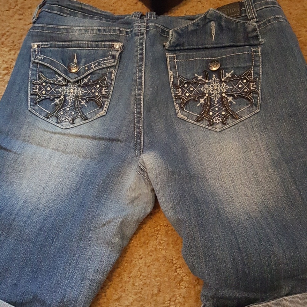 Shorts - Picture 2 of 2